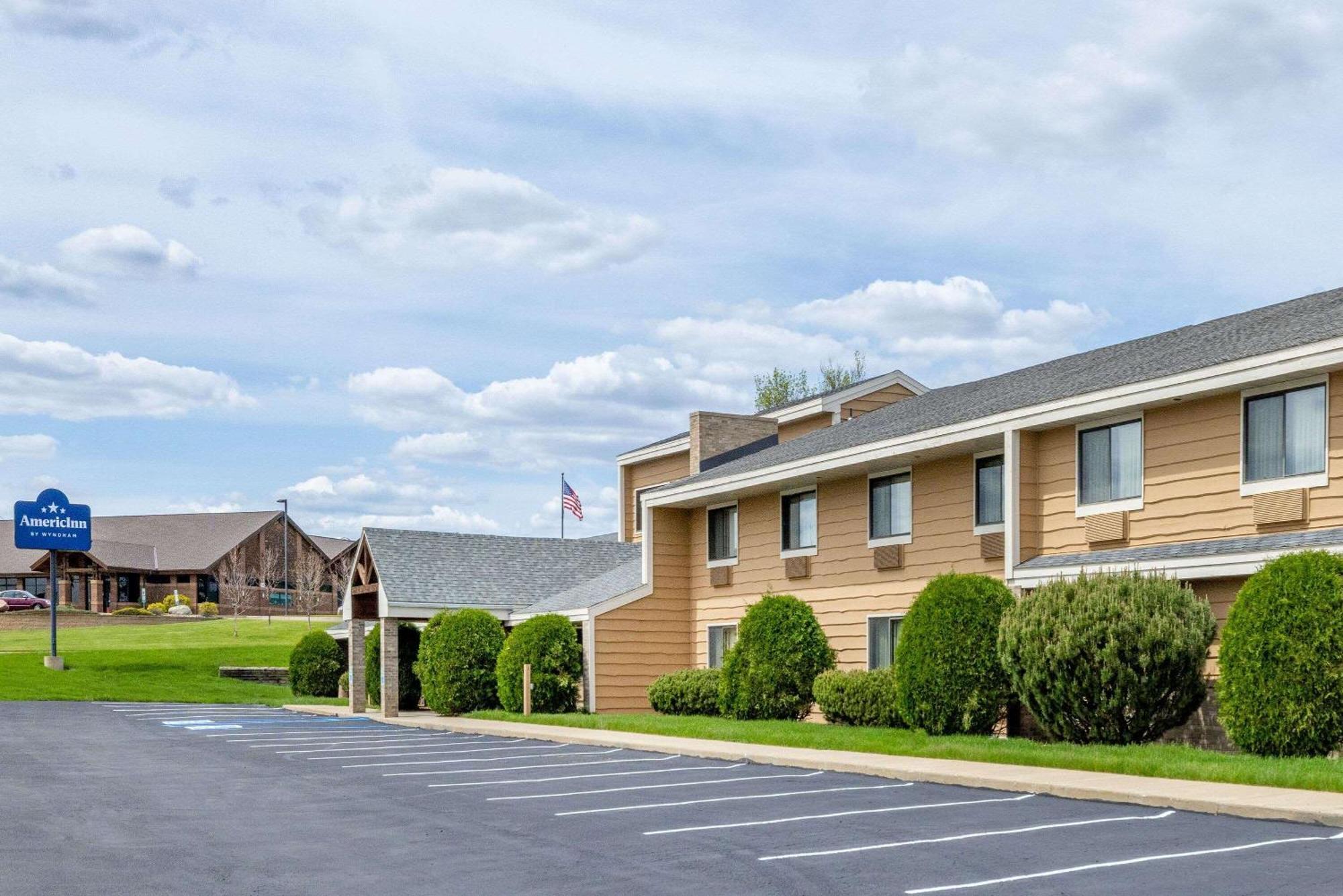 Americinn By Wyndham Dickinson Ngoại thất bức ảnh